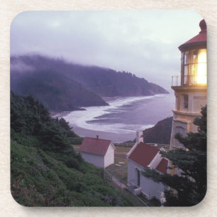 Porta-copo Um dia nebuloso na costa de Oregon no Heceta