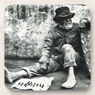 Porta-copo vendedor do Charuto-fim, c, 1865 (foto de b/w)