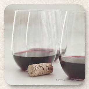 Porta-copo Vinho tinto em vidros stemless