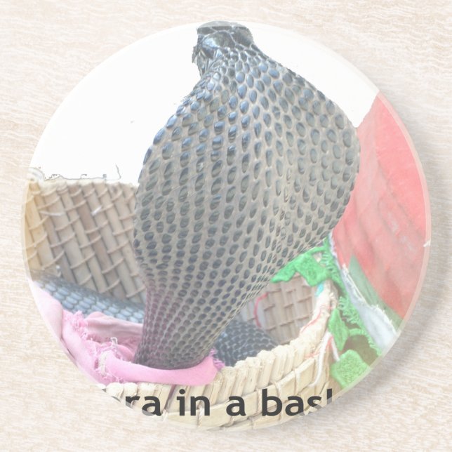 Porta-copos Cobra em uma cesta pronta para cuspir fogo (Frente)