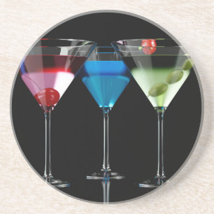 Porta-copos Cocktails diferentes em copos de martini em preto