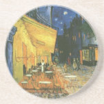 Porta-copos De Arenito Cafe Terrace - Vincent van Gogh<br><div class="desc">A verdade é que o constante estudo de van Gogh resulta apenas em confirmar e não criar seu instinto de cor. Talvez, no seu início, a força desse instinto não pudesse ser entendida pelas pessoas mais simpáticas com ele, talvez nem por si só. Mas, tendo em conta os triunfos de...</div>