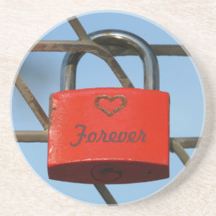 Porta-copos De Arenito Red Love Lock com Heart on Fence, "Forever"