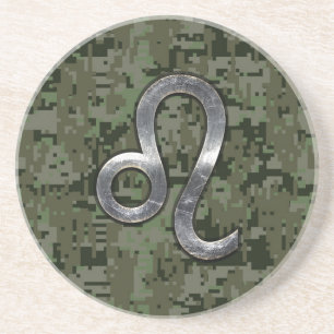 Porta-copos De Arenito Símbolo moderno Leo Zodiac na Camo Digital Verde