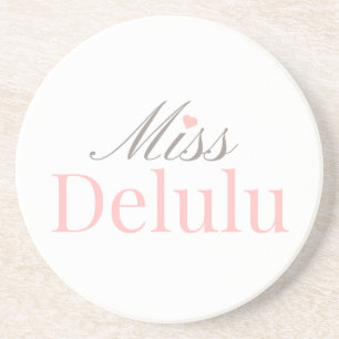 Porta-copos Miss Delulu, Presente Engraçado com Estética Rosa