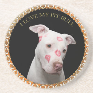 Porta-copos Pitbull branco com beijos do vermelho por todo o