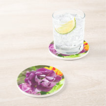 Tulipas lilás num dia ensolarado