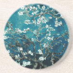 Porta-copos Van Gogh Almond Blossoms : Teal Escuro<br><div class="desc">"Proteja suas superfícies com estilo" Escolha papel descartável ou portas copos de pedra duráveis adornadas com as flores de amêndoa de Van Gogh. Ambos adicionam um talento artístico às mesas de café e às reuniões. portas copos de amêndoa, acessório de bebida Van Gogh, protetor de mesas inspirado na arte, portas...</div>
