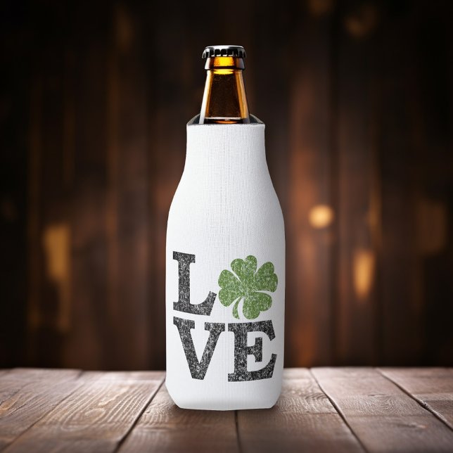 Porta-garrafa Dia de São Patrício AMOR com shamrock (Celebrate St. Patrick's Day with this fun bottle cooler)