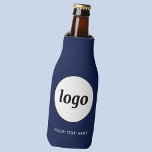 Porta-garrafa Texto do logotipo simples Promocional para empresa<br><div class="desc">Adicione seu próprio logotipo e escolha de texto a este design. Remova o texto se preferir. Minimalista e profissional. Ideal para empresas, eventos ou feiras comerciais. Excelente para funcionarios e funcionários ou como um produto promocional para seus clientes e clientes. Altere a cor de fundo para corresponder à sua marca....</div>