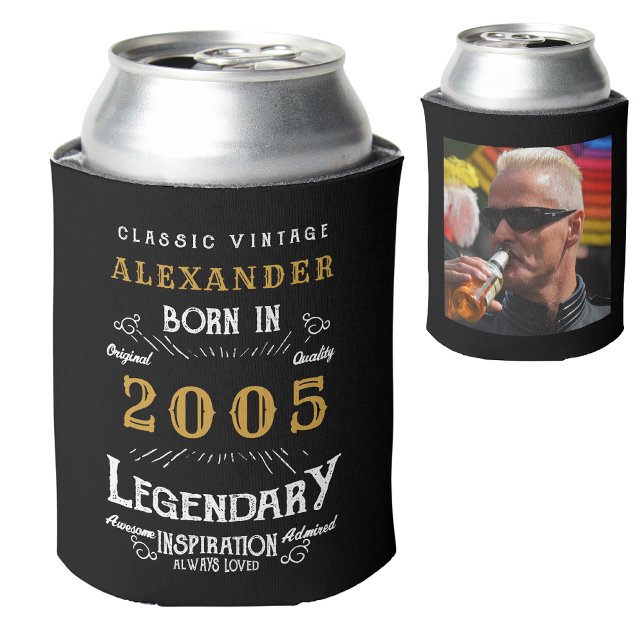 Porta-lata 20 Personalizado Apelido de Aniversário de Apelido (Personalized 20th birthday can cooler with custom name, year and photo template.)