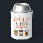 Porta-lata Alimentado por K-Pop e Bubble Tea Funny Boba Lover<br><div class="desc">Alimentado por K-Pop e Chá de Bolha. Design de amante de pop coreano engraçado e fofo para fãs de duros mortais do artista pop K, banda e música coreanas. Legal e colorida mercadoria para aqueles amantes do pop que também adoram tomar chá de bolha. Perfeito para celebrar o Dia Nacional...</div>