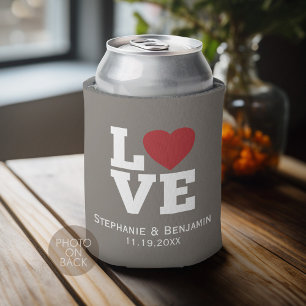 Porta-lata Ame com coração vermelho brilhante um casamento