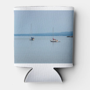 Porta-lata Barcos à vela no rio