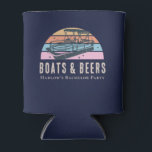 Porta-lata Caixas Térmicas para Festa de Despedida de Solteir<br><div class="desc">Reúna seus amigos para um fim de semana no lago! Essas caixas térmicas para festa de despedida de solteiro em azul marinho com tema náutico de barcos e cervejas são modernas e divertidas.</div>