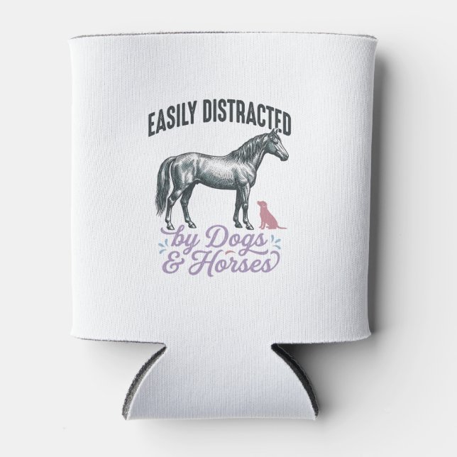 Porta-lata Camiseta Facilmente Distraído por Cães e Cavalos_ (Frente)