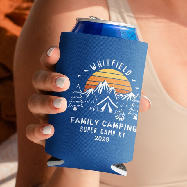 Porta-lata Campanha de férias de verão da família personaliza (Royal Blue Retro Camping Can Cooler)