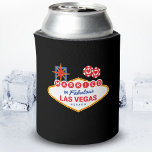 Porta-lata Casamento de Las Vegas - Casal casado em Las Vegas<br><div class="desc">Planejando uma festa de solteira de Vegas ou se casando em Vegas? Esta design de casamento de Vegas é perfeita para uma recepção ou lua de mel em Vegas! Vire as cabeças na pista de Las Vegas, jogue no cassino, ou bebendo de dia num clube de Vegas! Apresenta design de...</div>