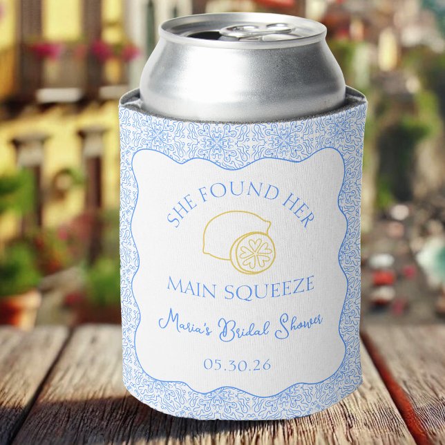 Porta-lata Chá de Panela Main Squeeze Azulejo Azul Limão (Chic can cooler with a lemon theme—perfect for celebrating the bride-to-be! Customizable text.)