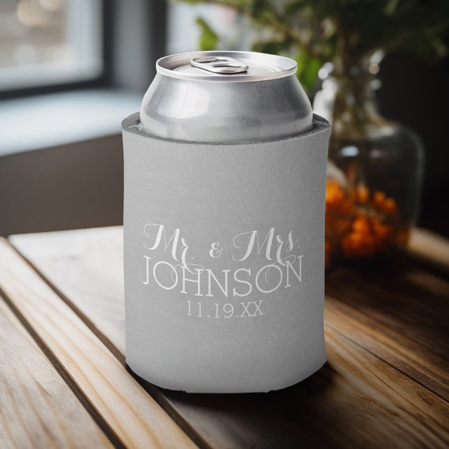 Porta-lata Cor Prata Sólida - Lembranças de Casamento Mr & Mr (Personalized Can Cooler - Add Your name for a great wedding anniversary party favor)