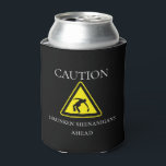 Porta-lata Cuidado Com as Travessuras de Bêbado à Frente Dive<br><div class="desc">Este design foi criado através de arte digital. Ele pode ser personalizado na área fornecida ou personalizado escolhendo a opção "clique para personalizar ainda mais" e alterando o nome, iniciais ou palavras. Você também pode alterar a cor e o estilo do texto ou excluir o texto para um design apenas...</div>