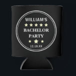 Porta-lata Despedida de Casamento por Tipografia Moderna do P<br><div class="desc">Esta tipografia moderna pode resfriar é um favor de casamento divertido que você pode dar às caras, incluindo seus padrinhos de casamento, como presente de sua despedida de solteiro. Personalize com o nome e a data da sua escolha. A cor do plano de fundo pode ser alterada para ajustado de...</div>