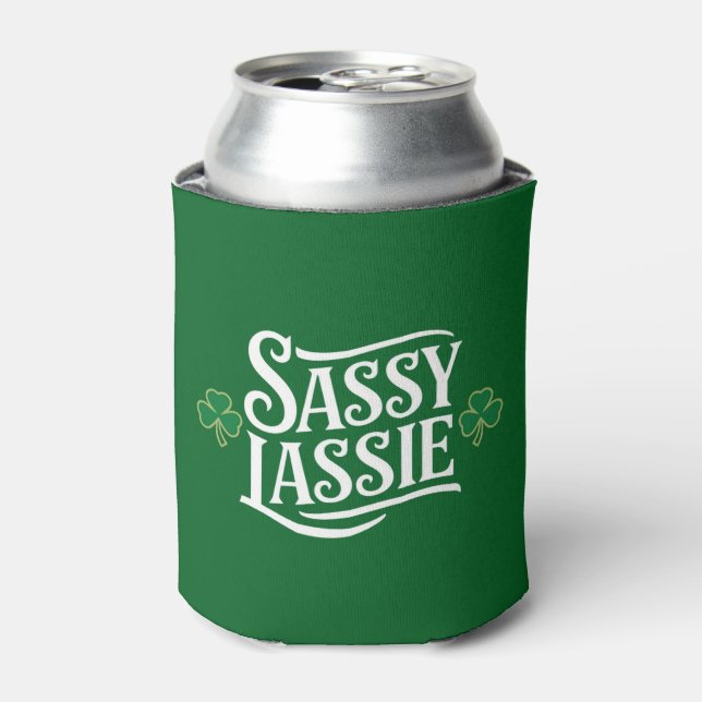 Porta-lata Dia de São Patrício Sassy Lassie Engraçado Irish G (Can Front)