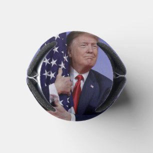 Porta-lata Donald Trump e a bandeira dos E.U.