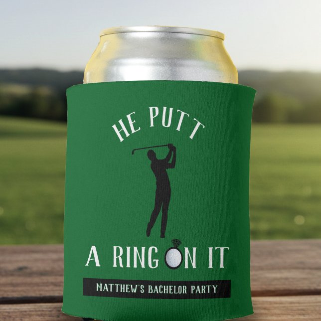 Porta-lata Ele Colocou um Anel Nisso Golfe Despedida de Solte (Criador carregado)