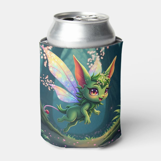 Porta-lata Fada Encantada – Sprite da Floresta Mágica  (Can Front)
