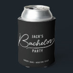 Porta-lata Favoritos mínimos do partido de solteiro de Na mod<br><div class="desc">Nossa coleção mínima de Na moda Bachelor Party apresenta fontes elegantes e masculinas e um design moderno limpo, fazer perfeito para comemorar em qualquer destino. Cada peça é fácil de personalizar, impressa profissionalmente e trabalhada com materiais de alta qualidade — tirando o estresse do planejamento partidário para que você possa...</div>