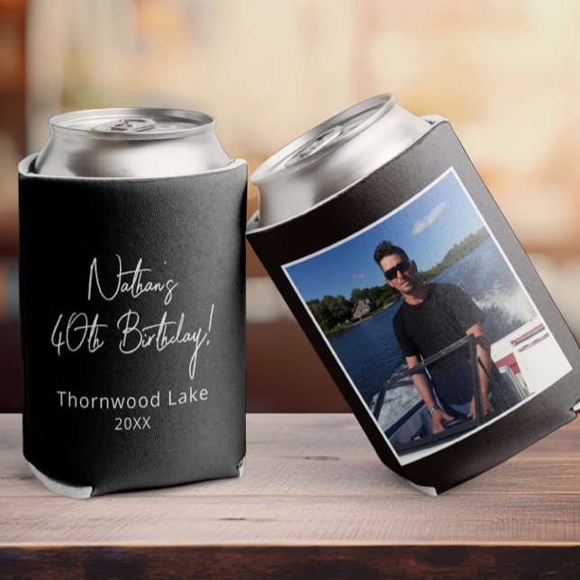 Porta-lata Festa de aniversário de Fotografias Personalizada  (a black birthday can cooler with a photo on it, other side shows custom text in a script font )
