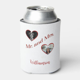 Porta-lata Mr. and Mrs. Custom Last Name Photo Double Hearts