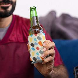 Porta-lata Pebreiras de multicores em fundo branco