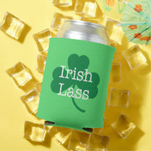 Rua de latão irlandês. Shamrock do dia de papai po