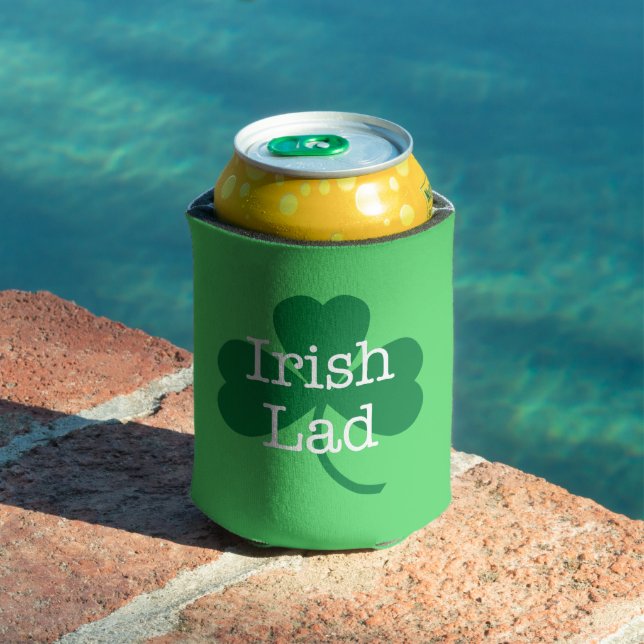 Porta-lata Ruas de Láteo Irlandês. O Shamrock do Dia do Paddy (Piscina in situ)