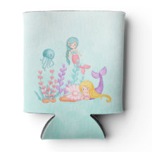 Sereias e medusas sob a aquarela marítima