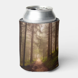 Porta-lata Trajeto enevoado da floresta