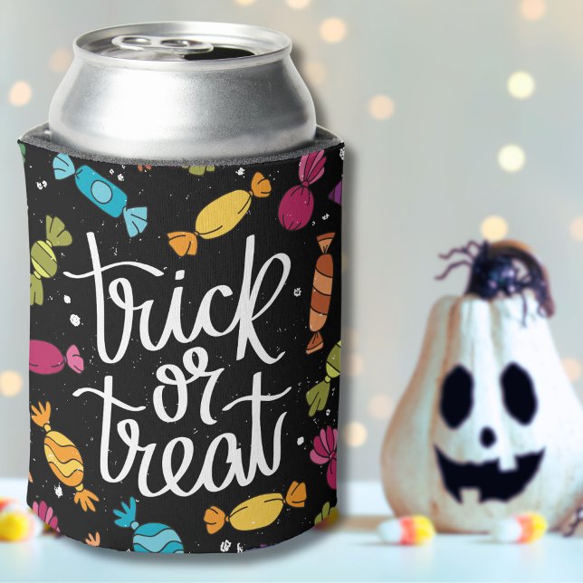 Porta-lata Truque Ou Tratamento De Doces Halloween (Cute Colorful Candy Halloween Trick Or Treat Can Cooler)