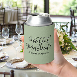 Porta-lata We Got Married Green Wedding Reception 