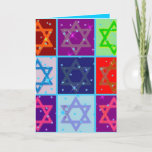PORTE POSTAL DE HARMONIZAÇÃO DE W DOS CARTÕES DE<br><div class="desc">Dê a alguém um cartão brilhante e animador bonito de Hanukah do pop art para Chanukkah. O cartão é azul tonificado para dentro e diz, "Chanukah feliz" por favor o porte postal de harmonização e pegara as etiquetas festivas do selo do envelope. Todos os direitos reservados. loja de c Chanuka...</div>