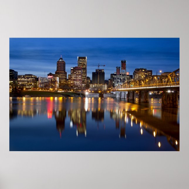 Portland Oregon Skyline na Poster da Hora Azul (Frente)