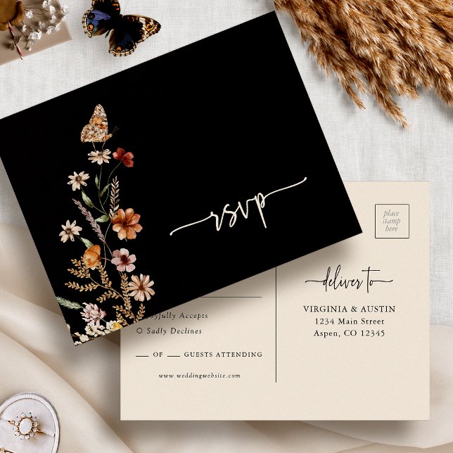 Postal Cartão de Resposta de Casamento Black Boho (Black Floral  Boho RSVP Wedding Postcard with Butterfly by Painted Paperie
)