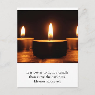 Postal Cartão inspirador: luz na escuridão