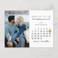 Guardar o Cartão Dourado de Coração do Calendário
