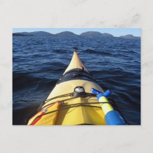 Postal Proa de Kayak no Lago Agitado, Montanhas Cartão Po