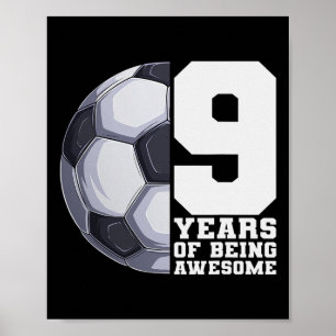 Poster 9 Anos Sendo Garotos Incríveis Futebol Infantil 9º