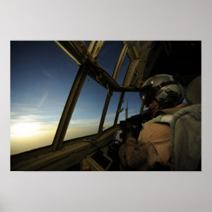 Póster A.A. - o piloto de 130 Hercules faz a varredura do