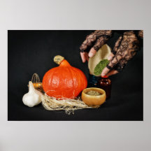 A bruxa do Halloweeen prepara uma poção