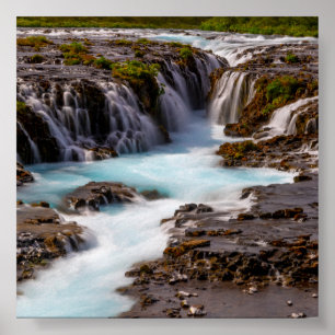 Poster A cachoeira Bruararfoss na Islândia
